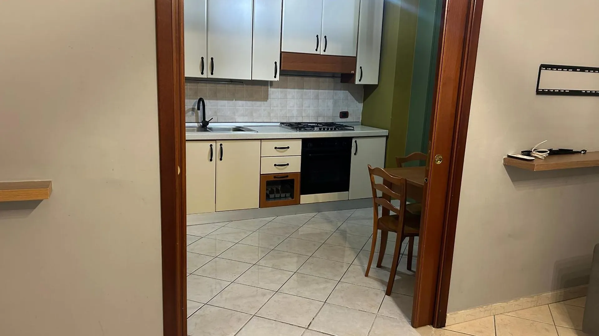 Peppe Triple Rooms Napoli Centro Itália