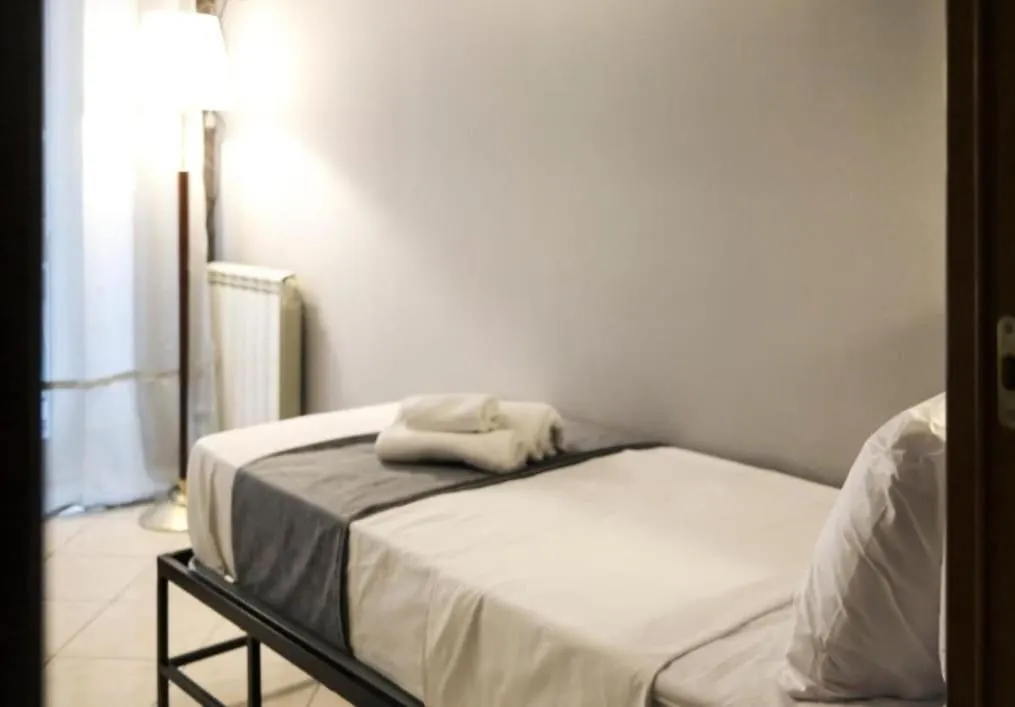 Peppe Triple Rooms Napoli Centro Apartment
